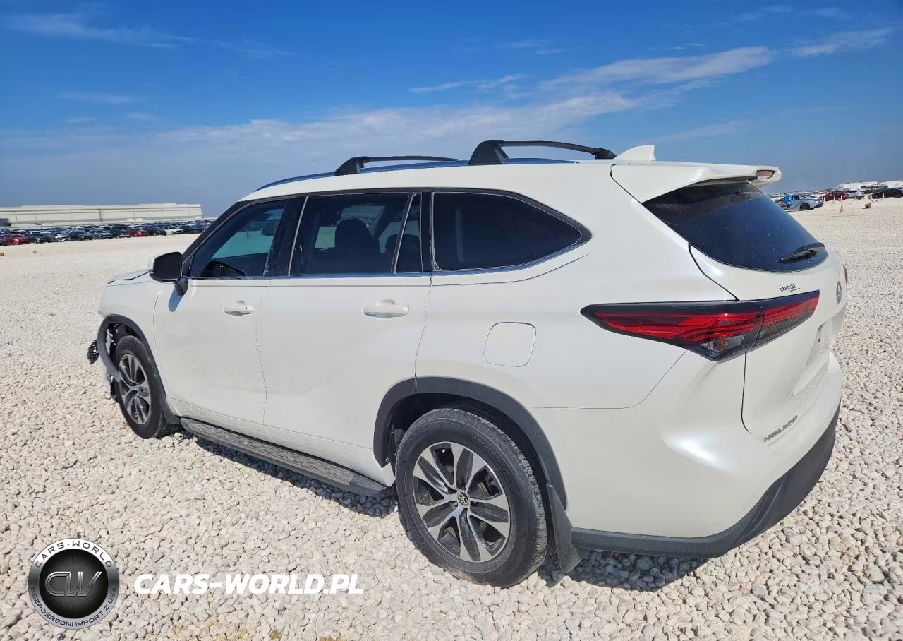 2021 Toyota Highlander Xle VIN:5TDGZRAH4MS531220 - 2