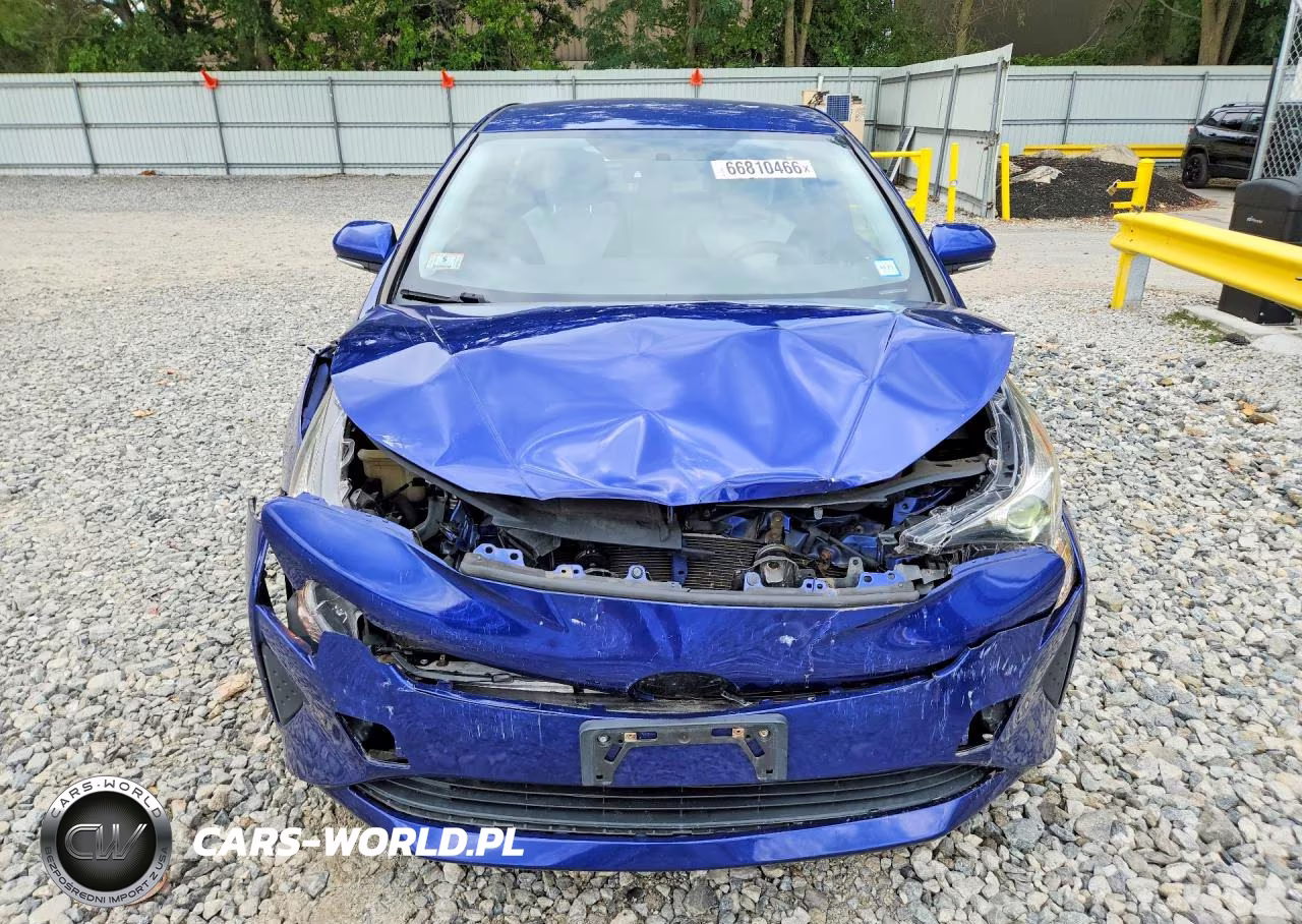 2016 Toyota Prius Two VIN:JTDKBRFU0G3515722 - 5