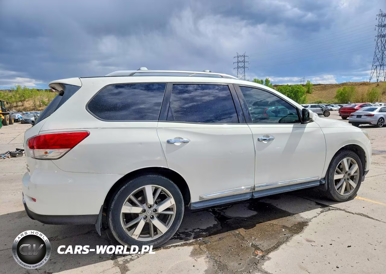 2013 Nissan Pathfinder S VIN:5N1AR2MM8DC634563 - 3