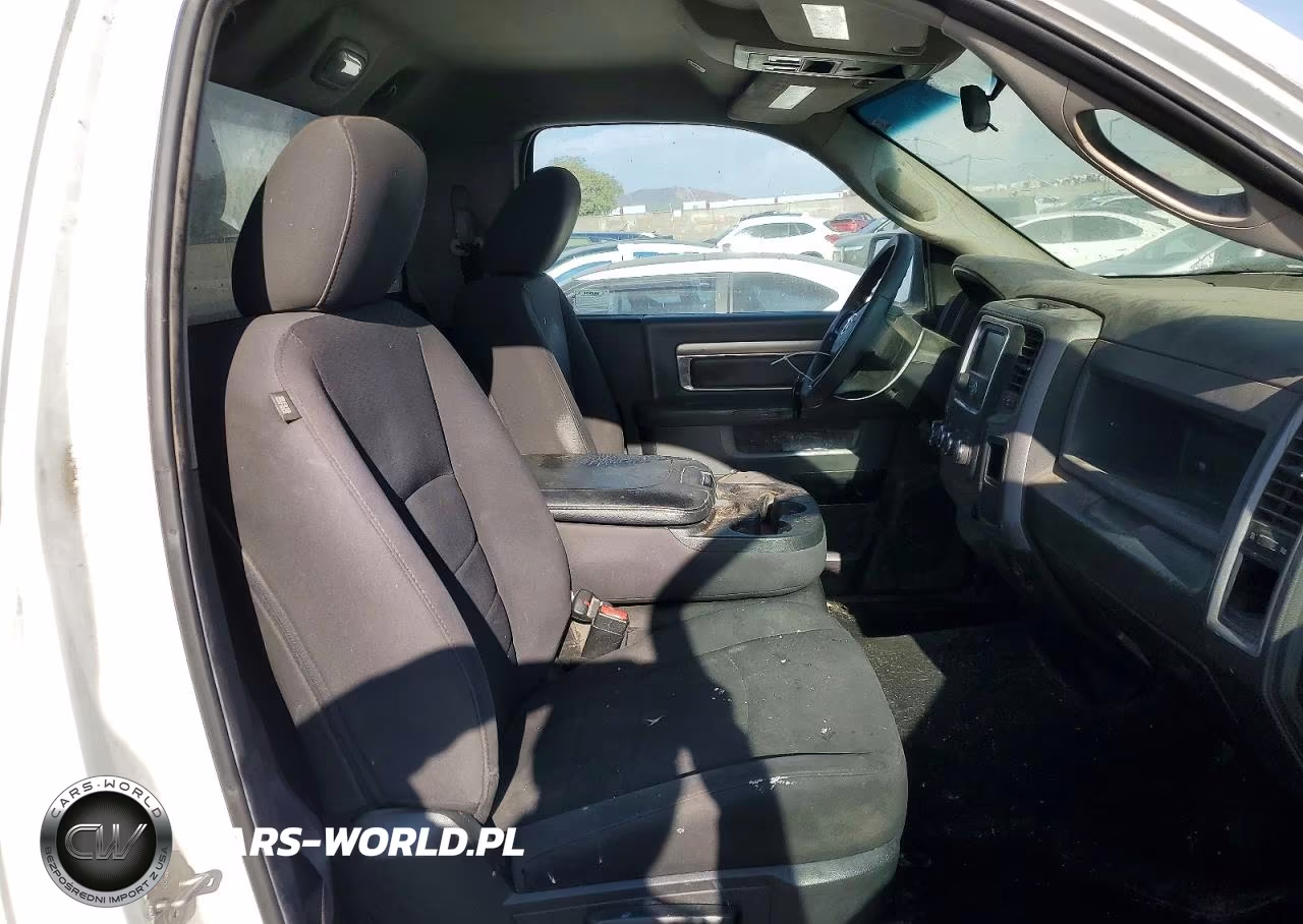 2019 Ram 1500 Classic Tradesman VIN:3C6JR6DG9KG502340 - 10