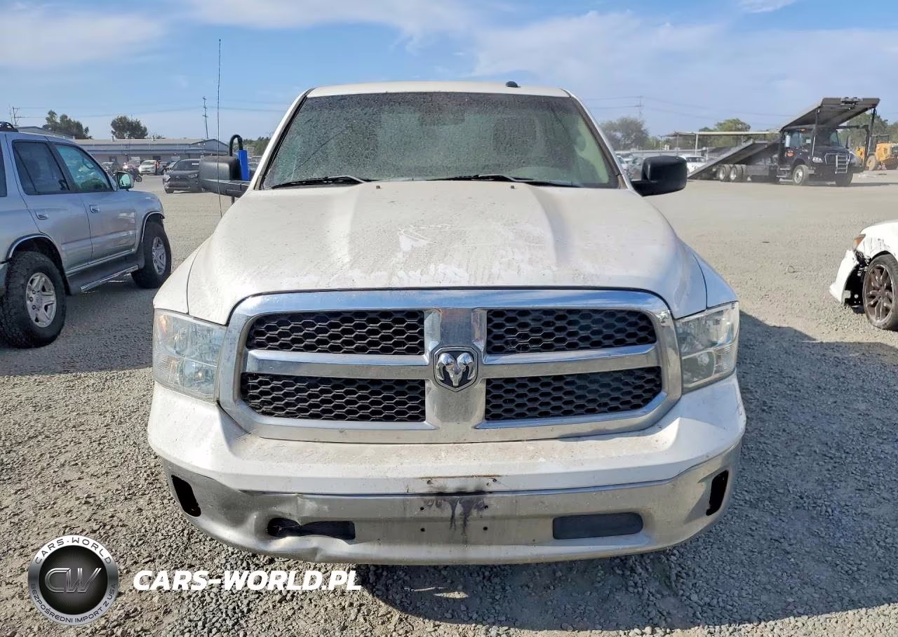 2019 Ram 1500 Classic Tradesman VIN:3C6JR6DG9KG502340 - 5