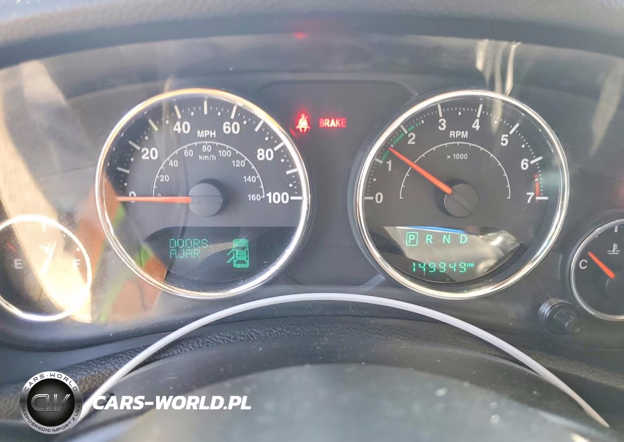 2016 Jeep Wrangler Unlimited Sport VIN:1C4BJWDG1GL114078 - 9