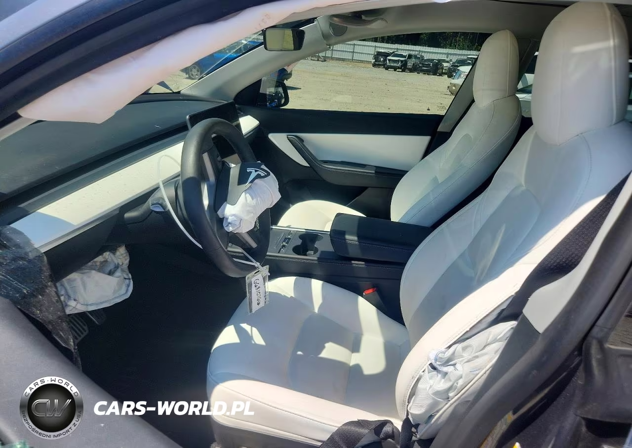 2022 Tesla Model Y VIN:7SAYGDEE6NF420481 - 7