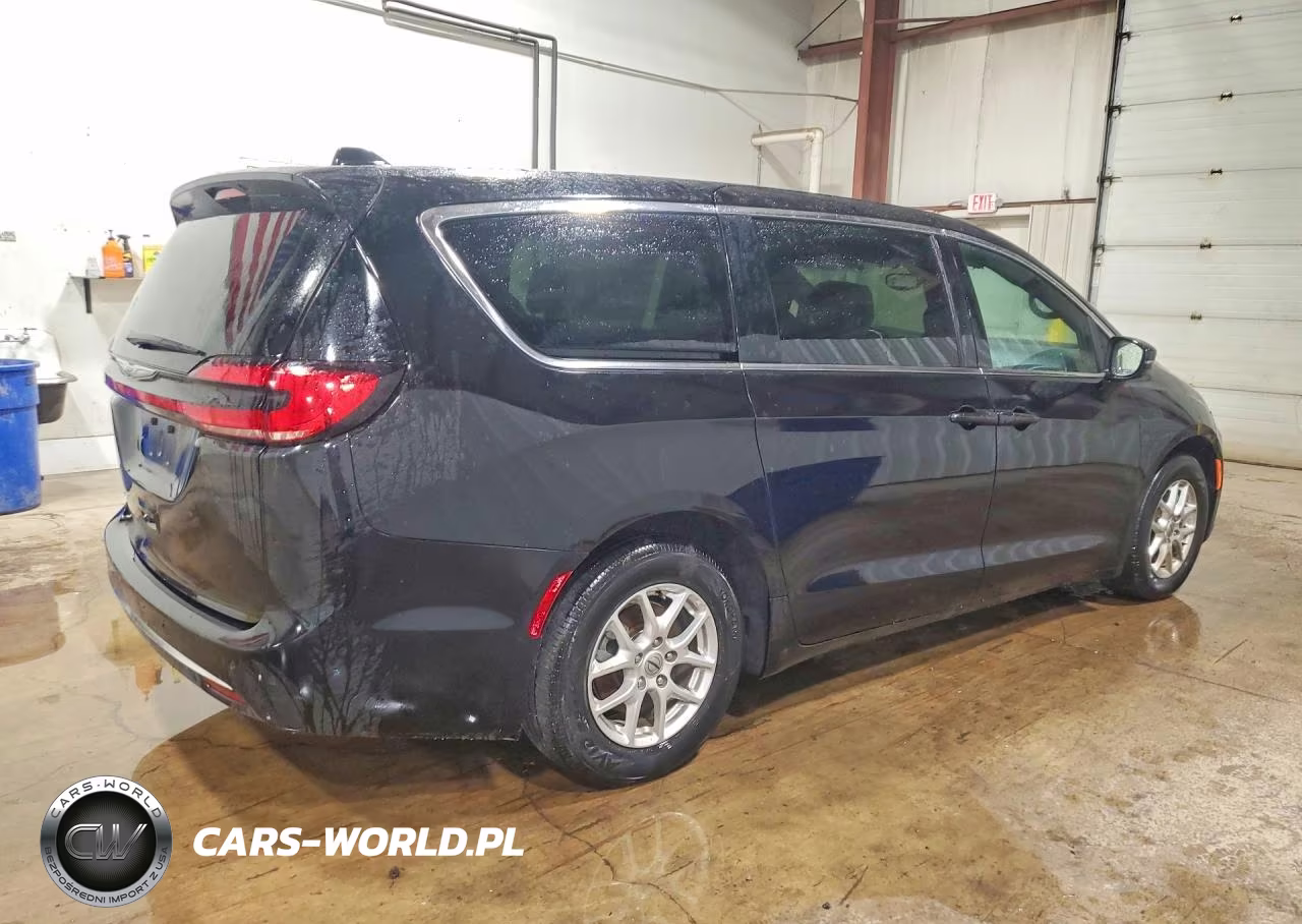 2025 Chrysler Pacifica Select VIN:2C4RC1BG4SR507507 - 3