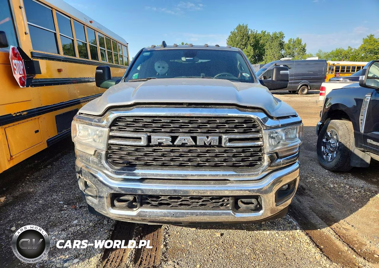2023 Ram 3500 VIN:3C63RRHL4PG644961 - 5