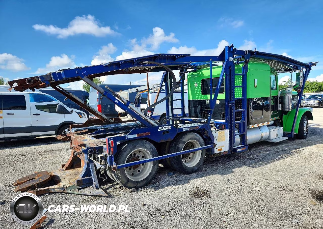 2014 Peterbilt 388 Car Hauler Truck VIN:1NPWD49X7ED215406 - 3