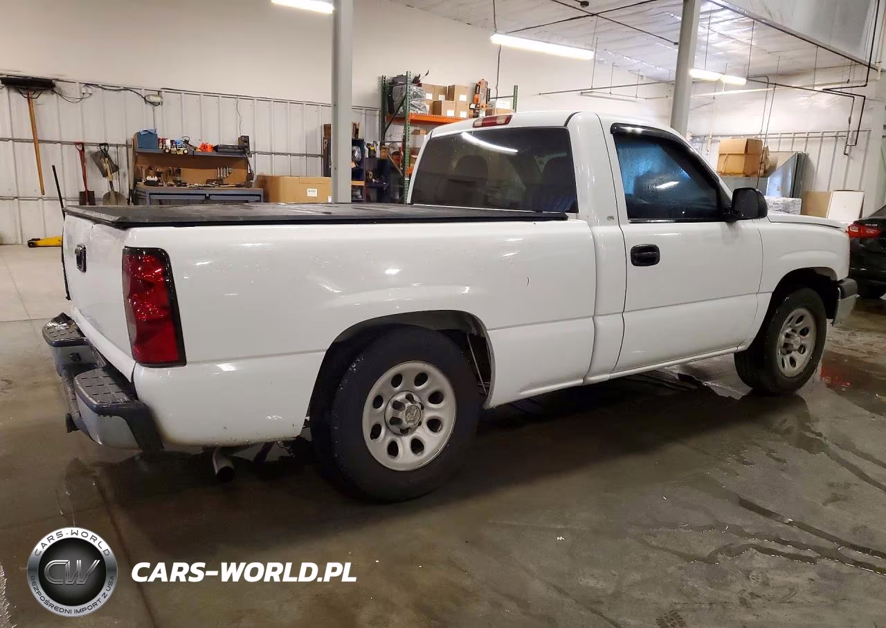 2005 Chevrolet Silverado C1500 VIN:1GCEC14X05Z249041 - 3