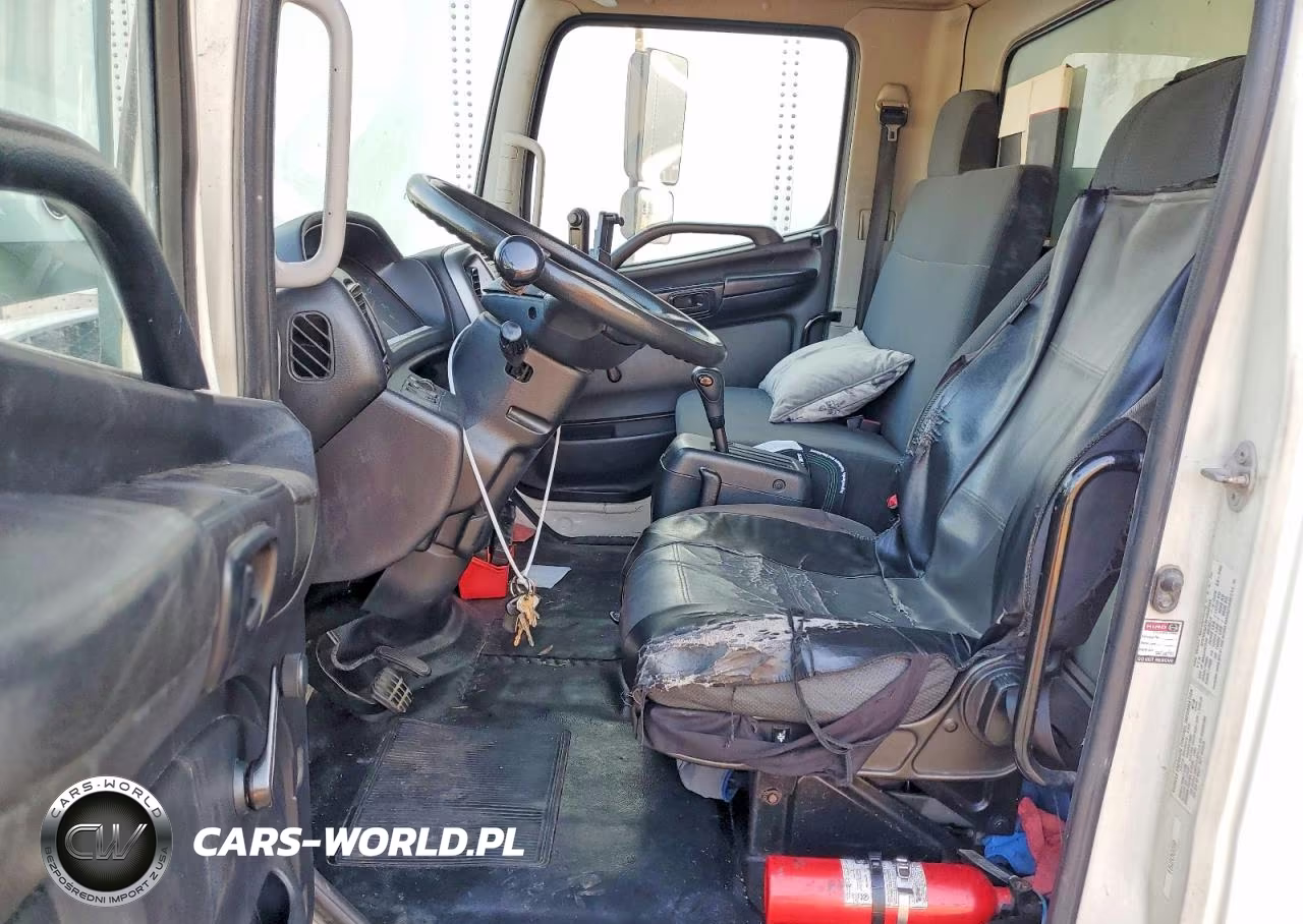 2015 Hino 258-268 VIN:5PVNE8JT8F4S56466 - 7