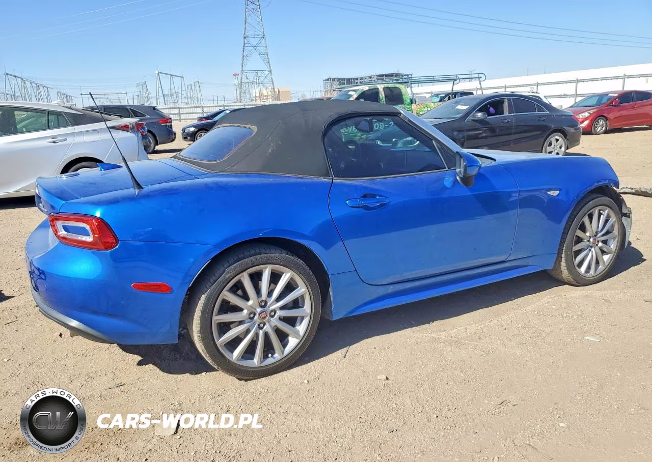 2017 Fiat 124 Spider Classica VIN:JC1NFAEK0H0100354 - 3