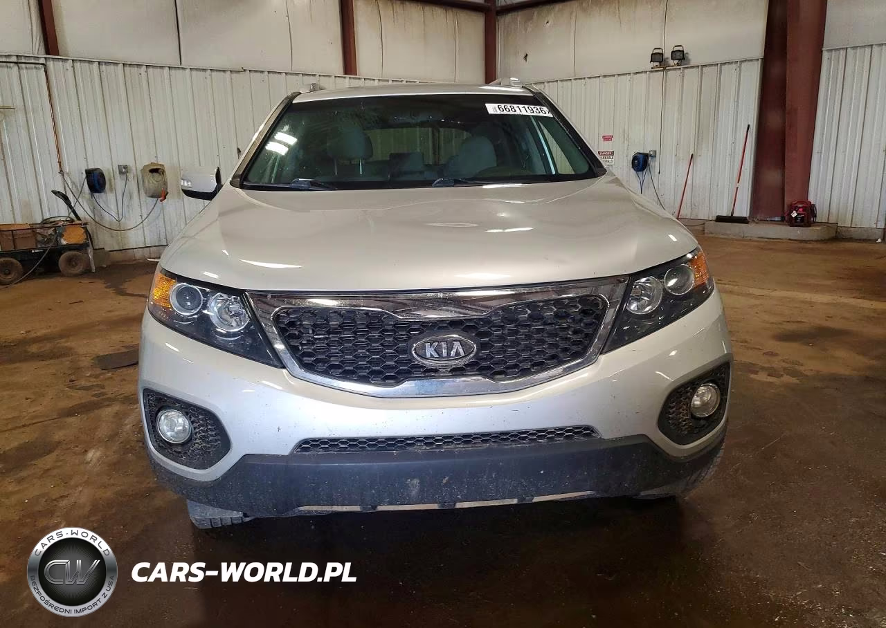 2013 Kia Sorento Lx VIN:5XYKT3A60DG410219 - 5