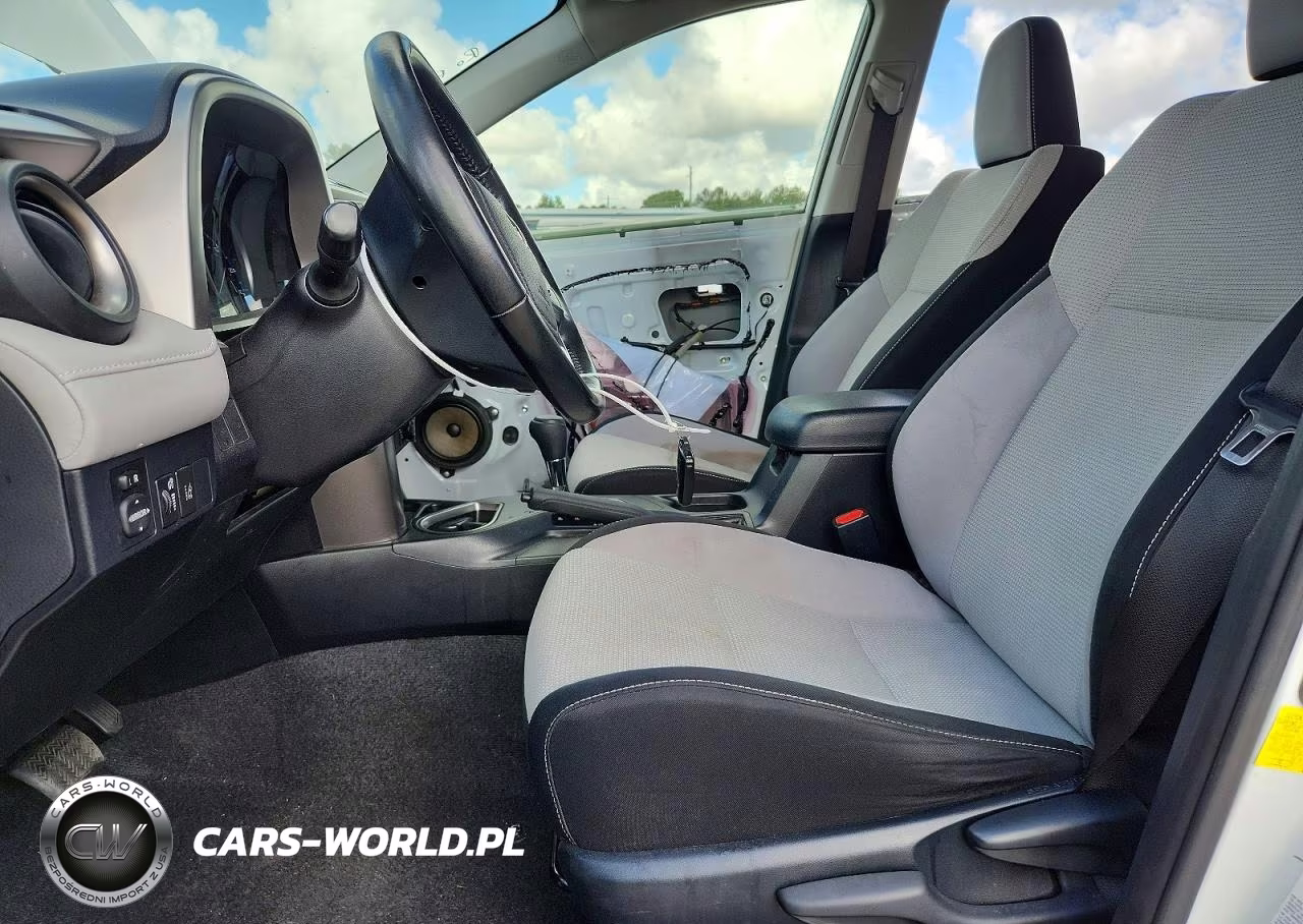 2018 Toyota Rav4 Xle VIN:JTMWFREV8JJ151911 - 7