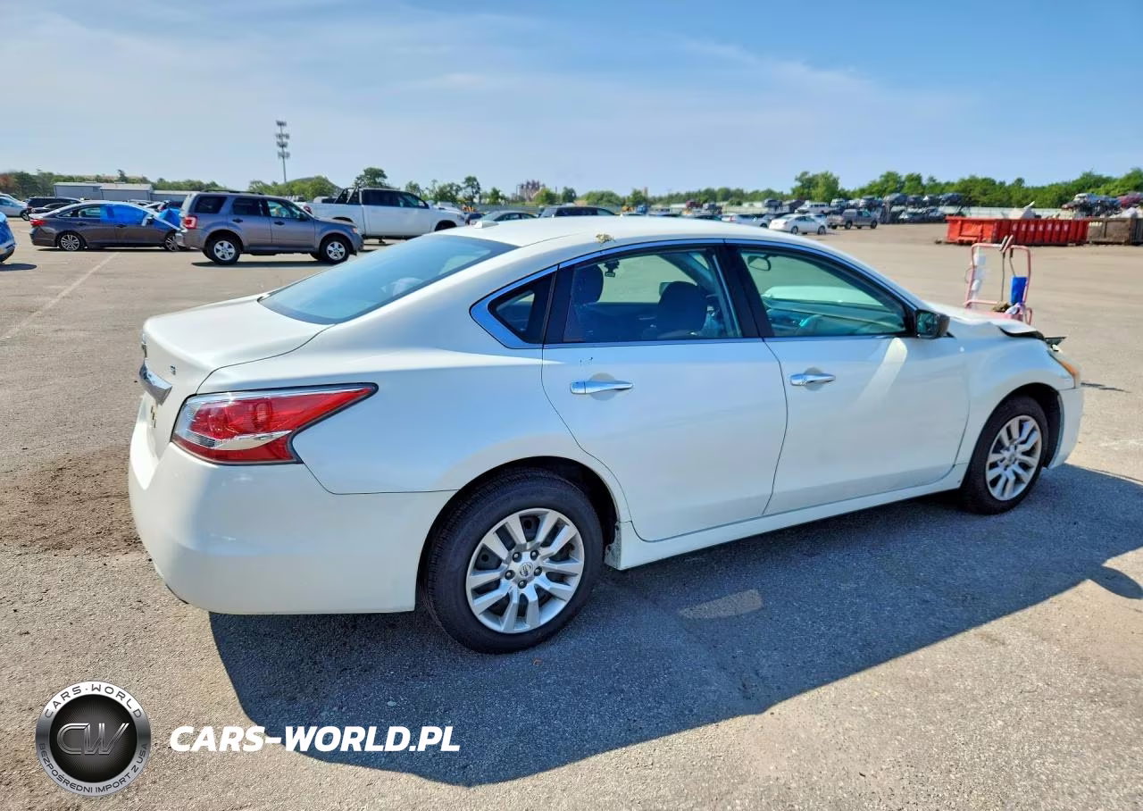 2015 Nissan Altima 2.5 S VIN:1N4AL3AP2FN362308 - 3