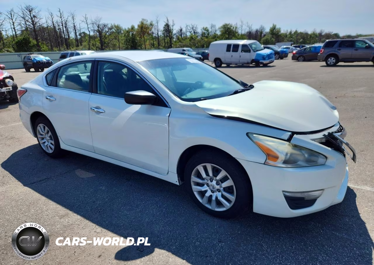 2015 Nissan Altima 2.5 S VIN:1N4AL3AP2FN362308 - 4