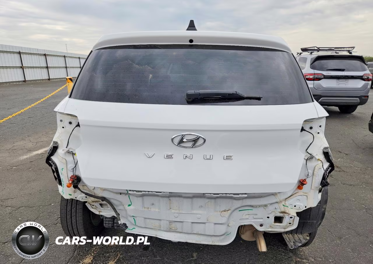 2021 Hyundai Venue Se VIN:KMHRB8A33MU063838 - 6