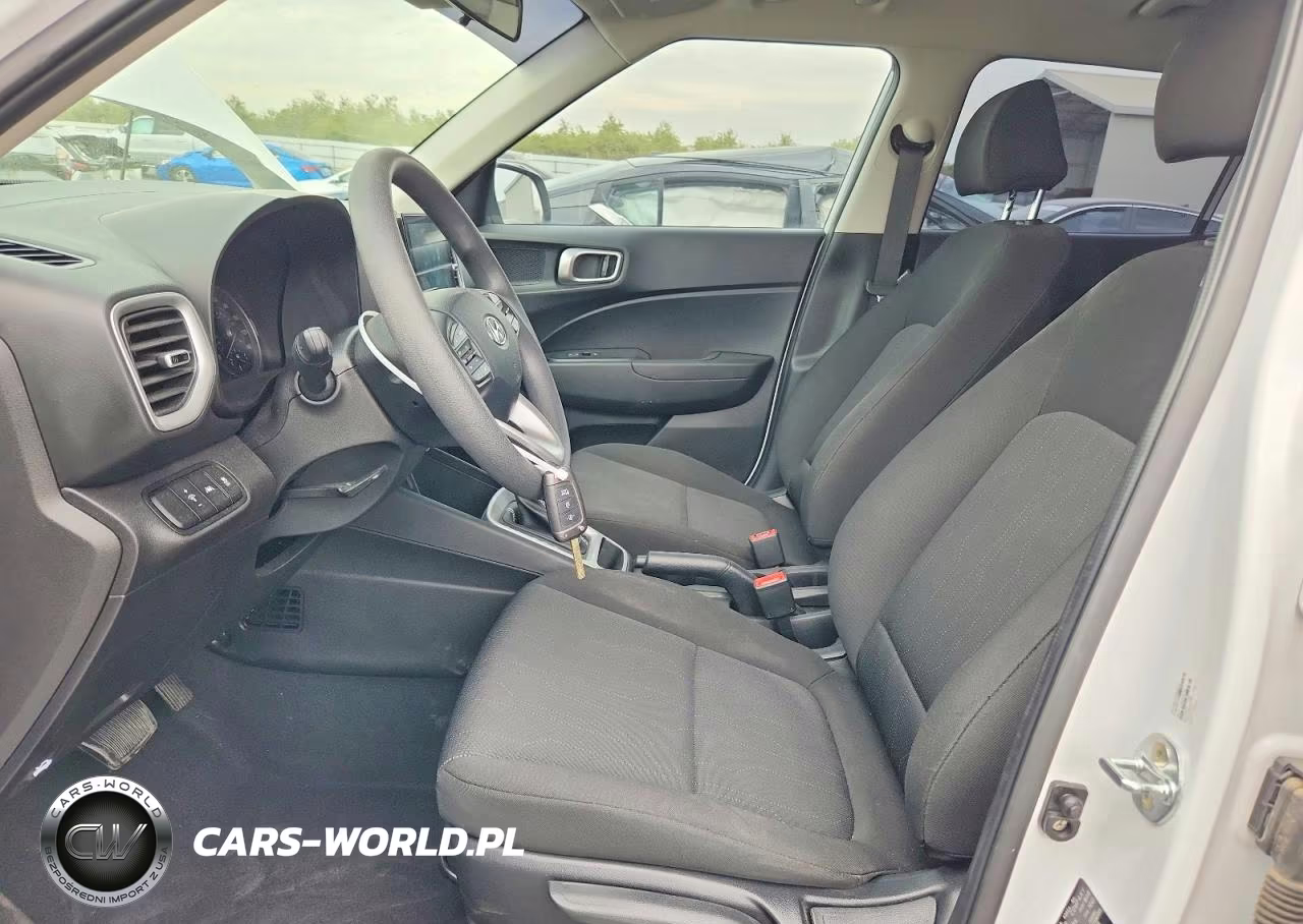 2021 Hyundai Venue Se VIN:KMHRB8A33MU063838 - 7