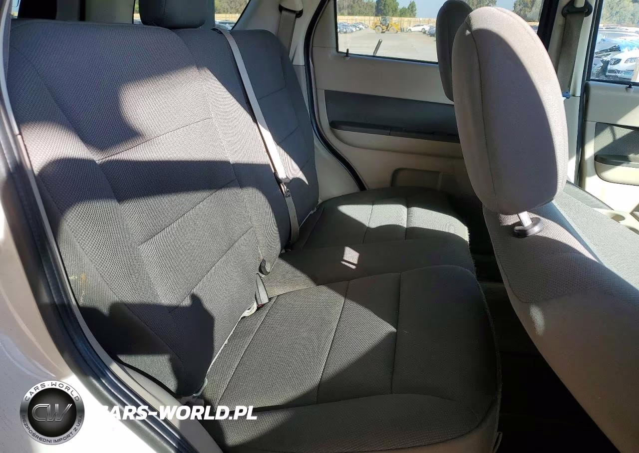 2010 Ford Escape Hybrid VIN:1FMCU4K35AKB30261 - 10