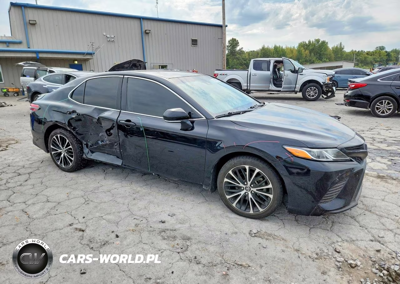 2019 Toyota Camry Se VIN:4T1B11HK6KU846156 - 4