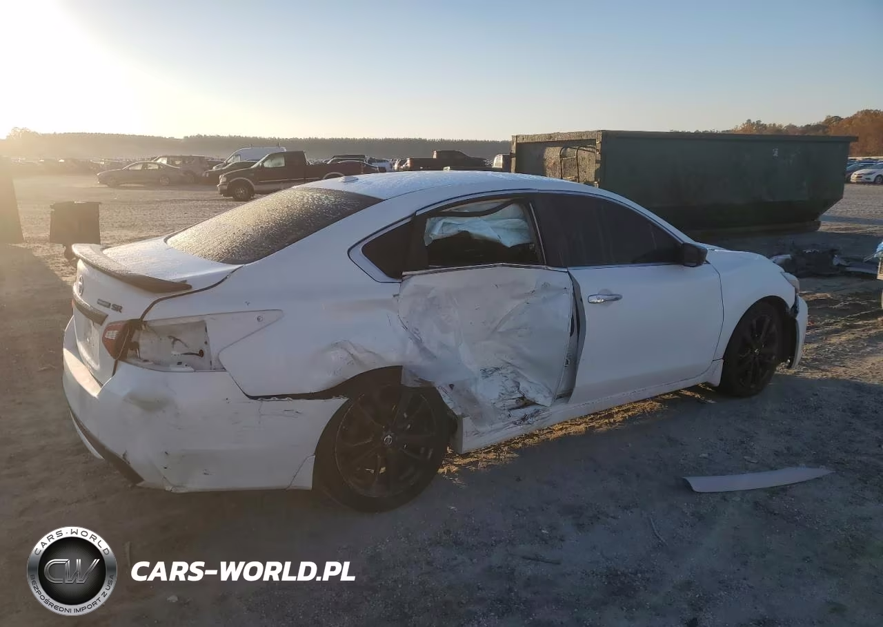 2018 Nissan Altima 2.5 VIN:1N4AL3AP7JC237163 - 3