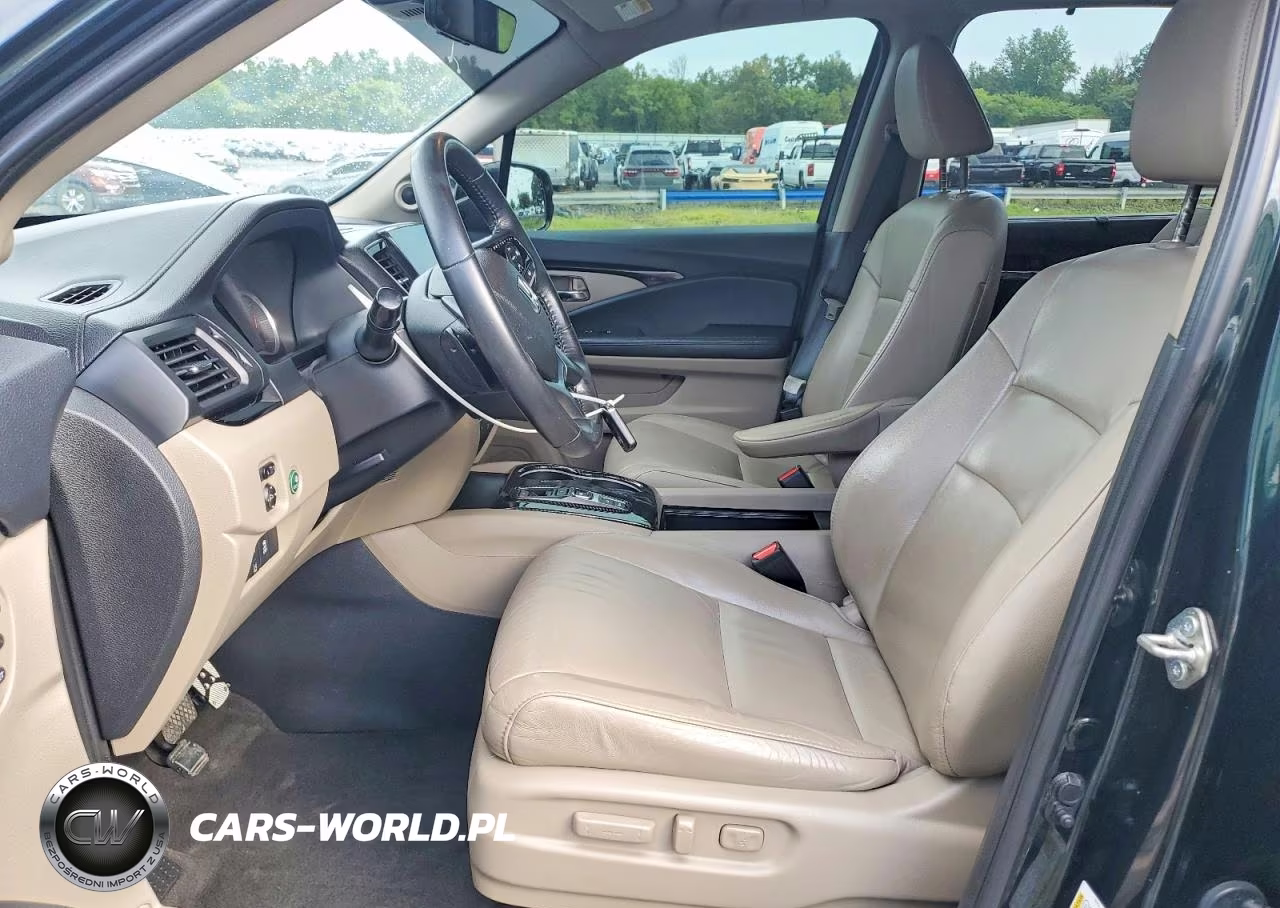2020 Honda Pilot Touring VIN:5FNYF6H95LB004283 - 7