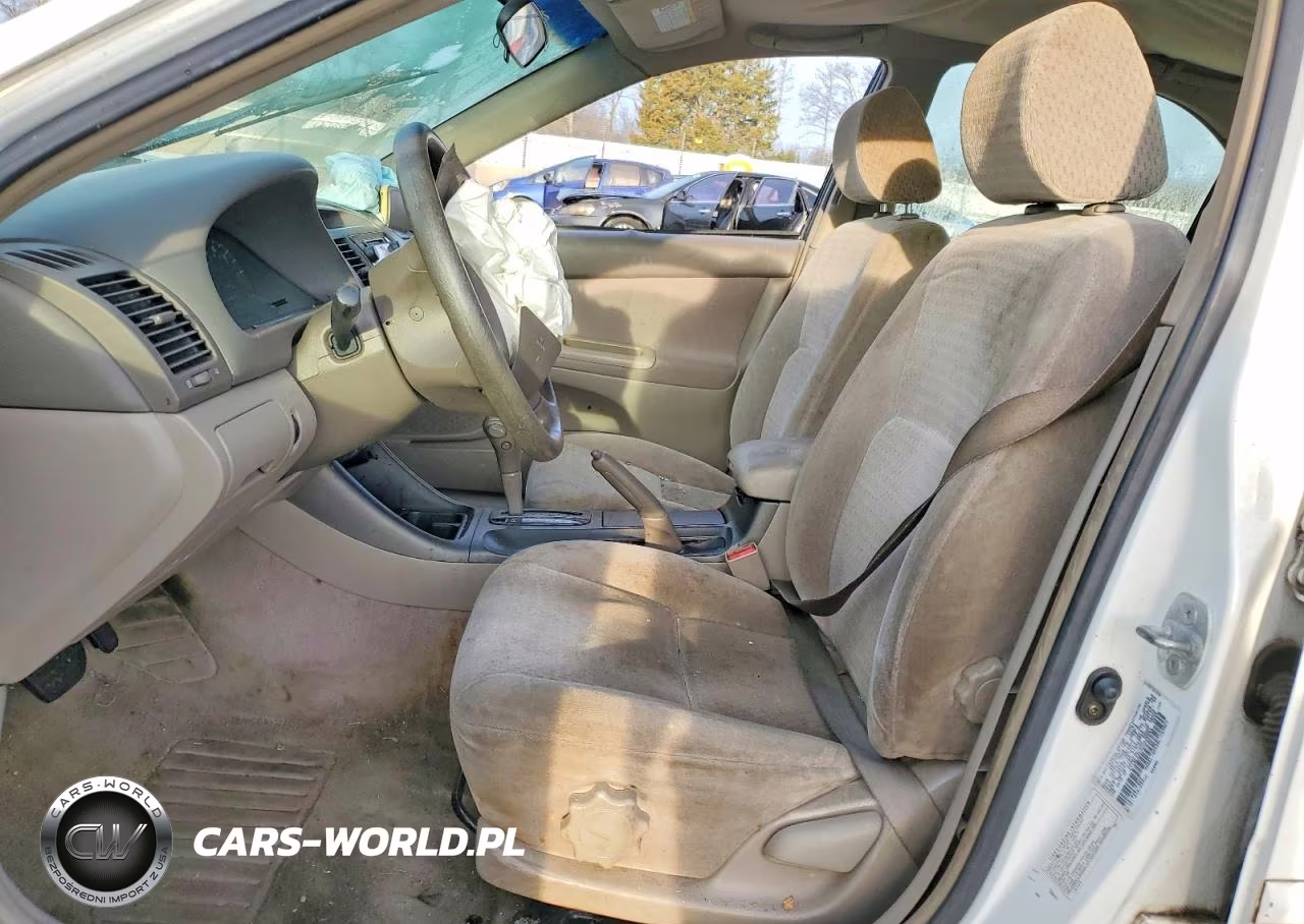 2002 Toyota Camry Le VIN:4T1BE32K92U020801 - 7