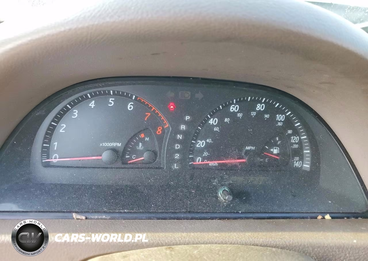 2002 Toyota Camry Le VIN:4T1BE32K92U020801 - 9