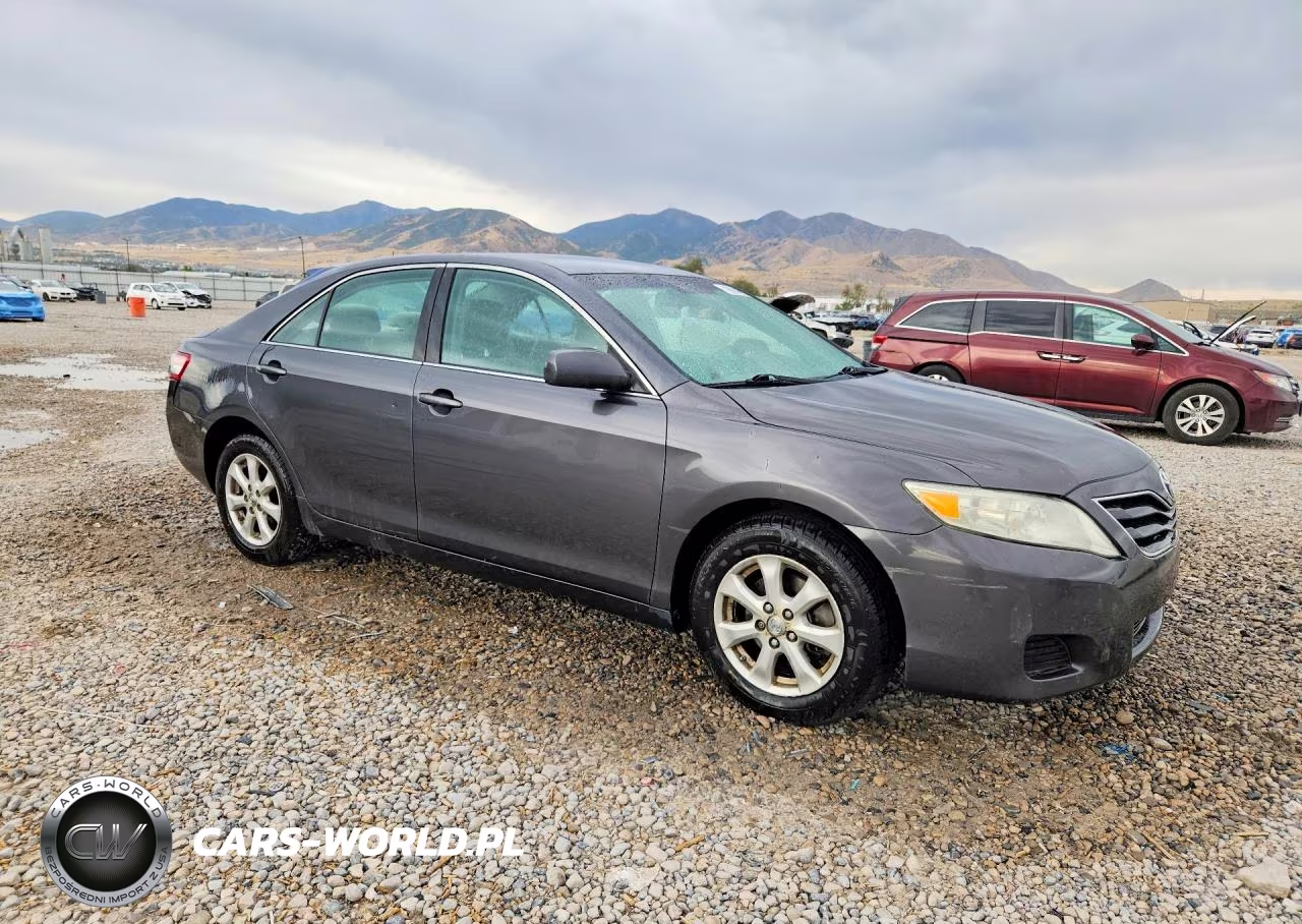 2011 Toyota Camry Le VIN:4T1BF3EK2BU632475 - 4