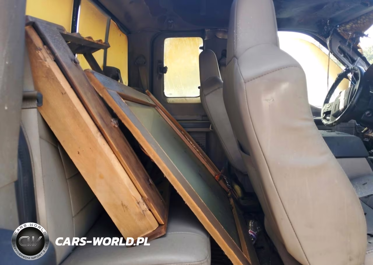 2008 Ford F250 Super Duty VIN:1FTSX21R58EB55963 - 10