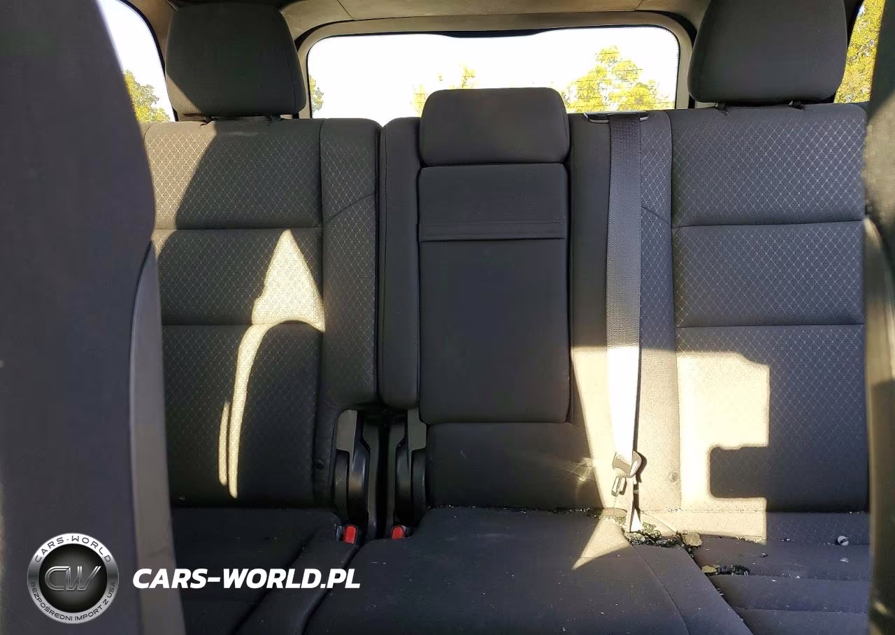 2019 Jeep Grand Cherokee Laredo VIN:1C4RJFAG2KC670492 - 10