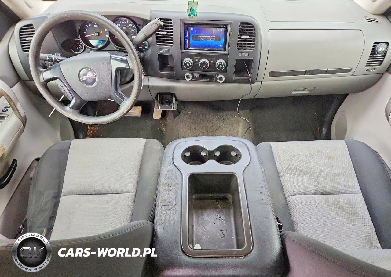 2008 GMC Sierra C1500 VIN:2GTEC13C681113444 - 8