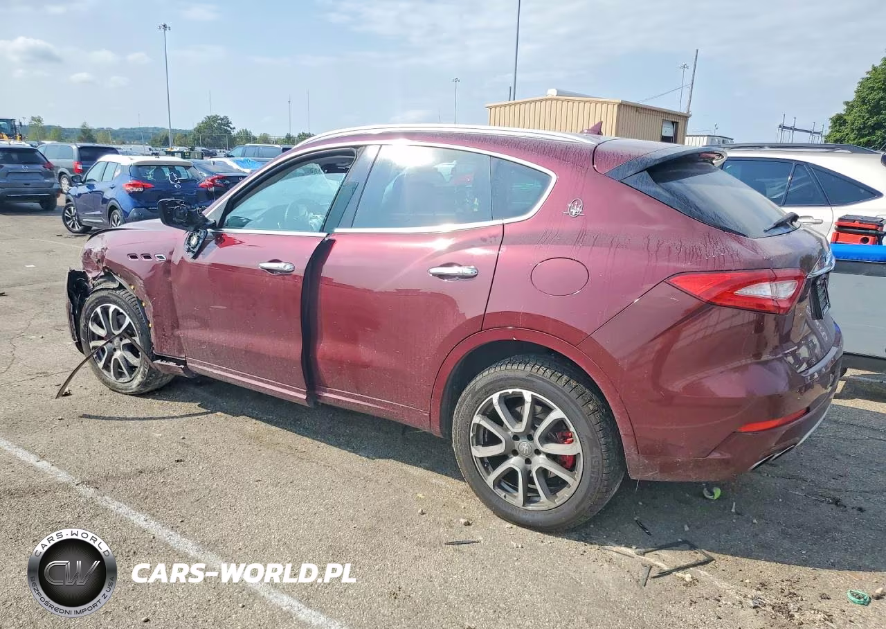 2017 Maserati Levante Luxury VIN:ZN661XUL1HX213996 - 2