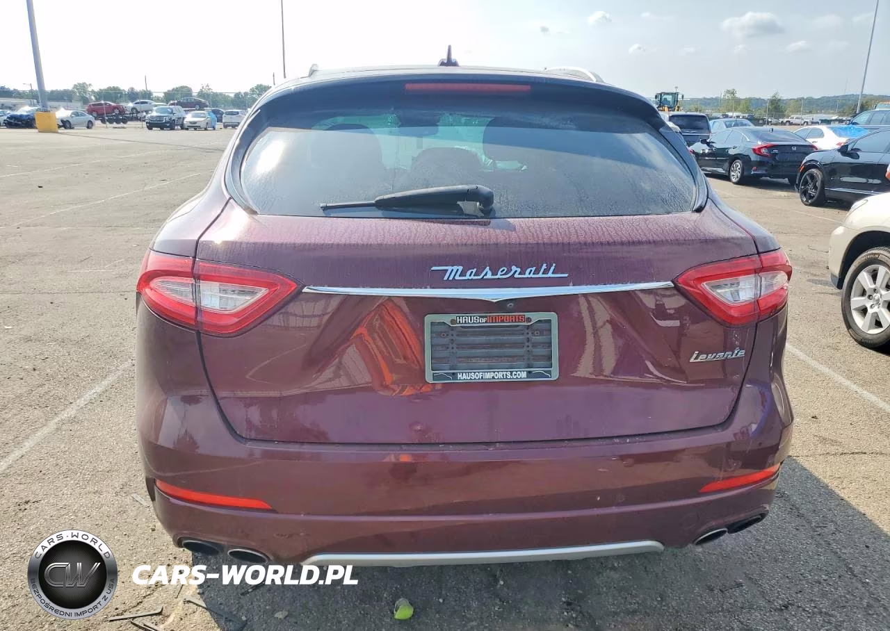 2017 Maserati Levante Luxury VIN:ZN661XUL1HX213996 - 6