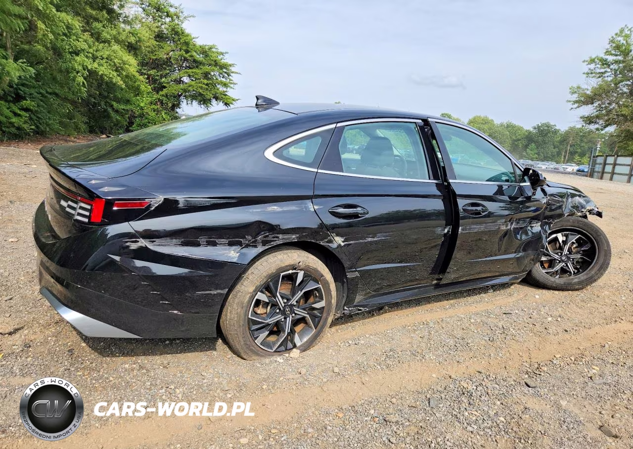 2024 Hyundai Sonata Sel VIN:KMHL64JA3RA420168 - 3