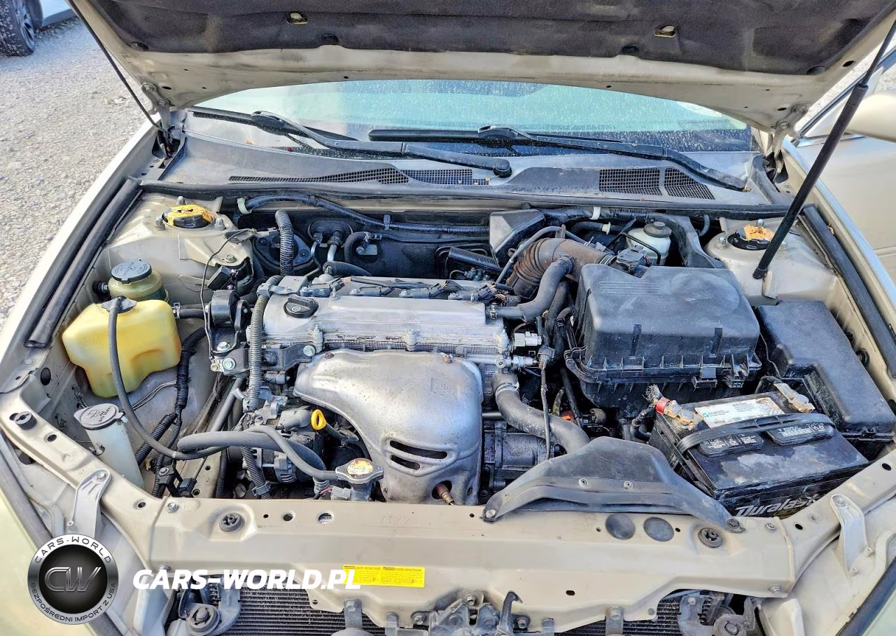 2004 Toyota Camry Le VIN:JTDBE32K740273890 - 11