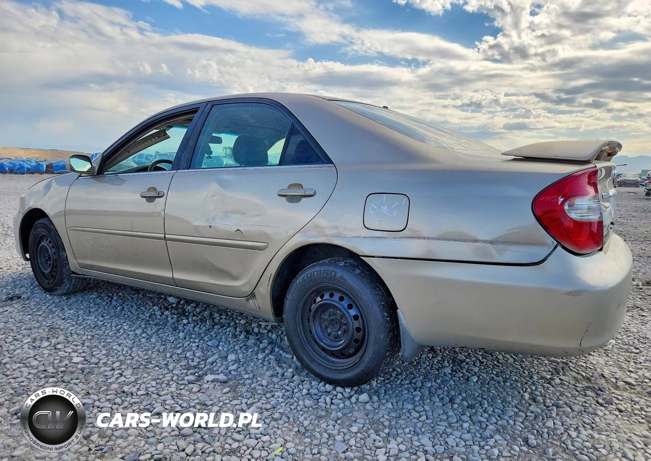 2004 Toyota Camry Le VIN:JTDBE32K740273890 - 2