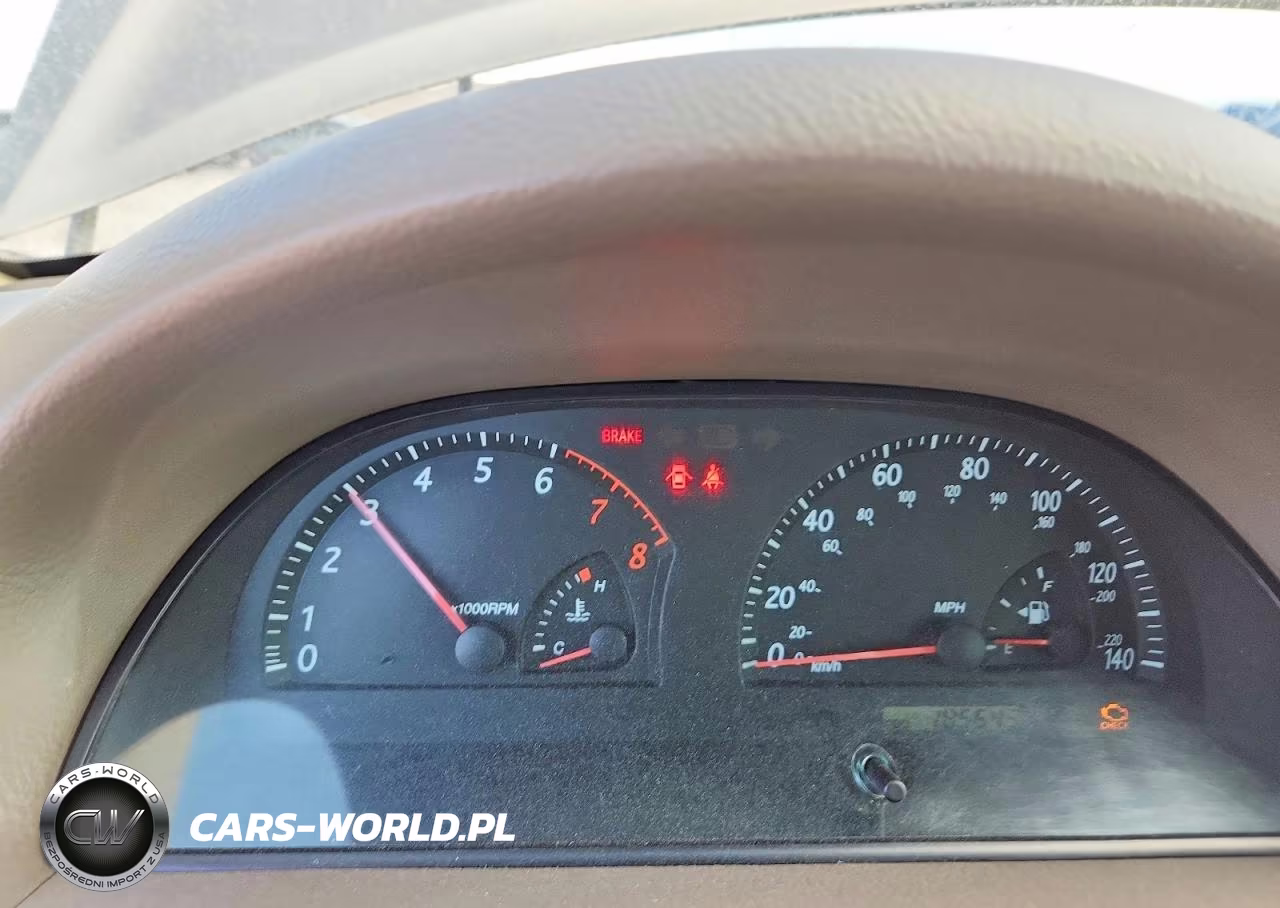 2004 Toyota Camry Le VIN:JTDBE32K740273890 - 9