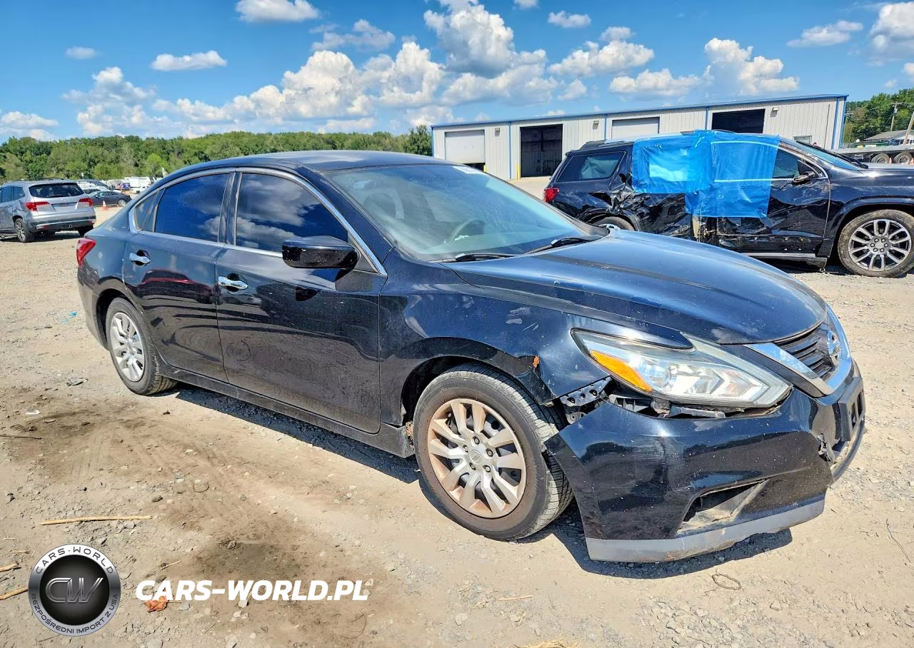 2017 Nissan Altima 2.5 S VIN:1N4AL3AP1HN335037 - 4