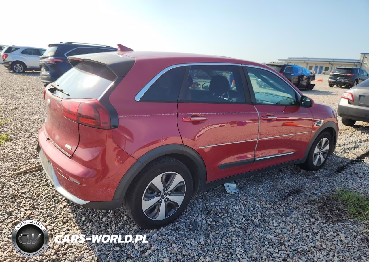 2018 Kia Niro Fe VIN:KNDCB3LC0J5115197 - 3