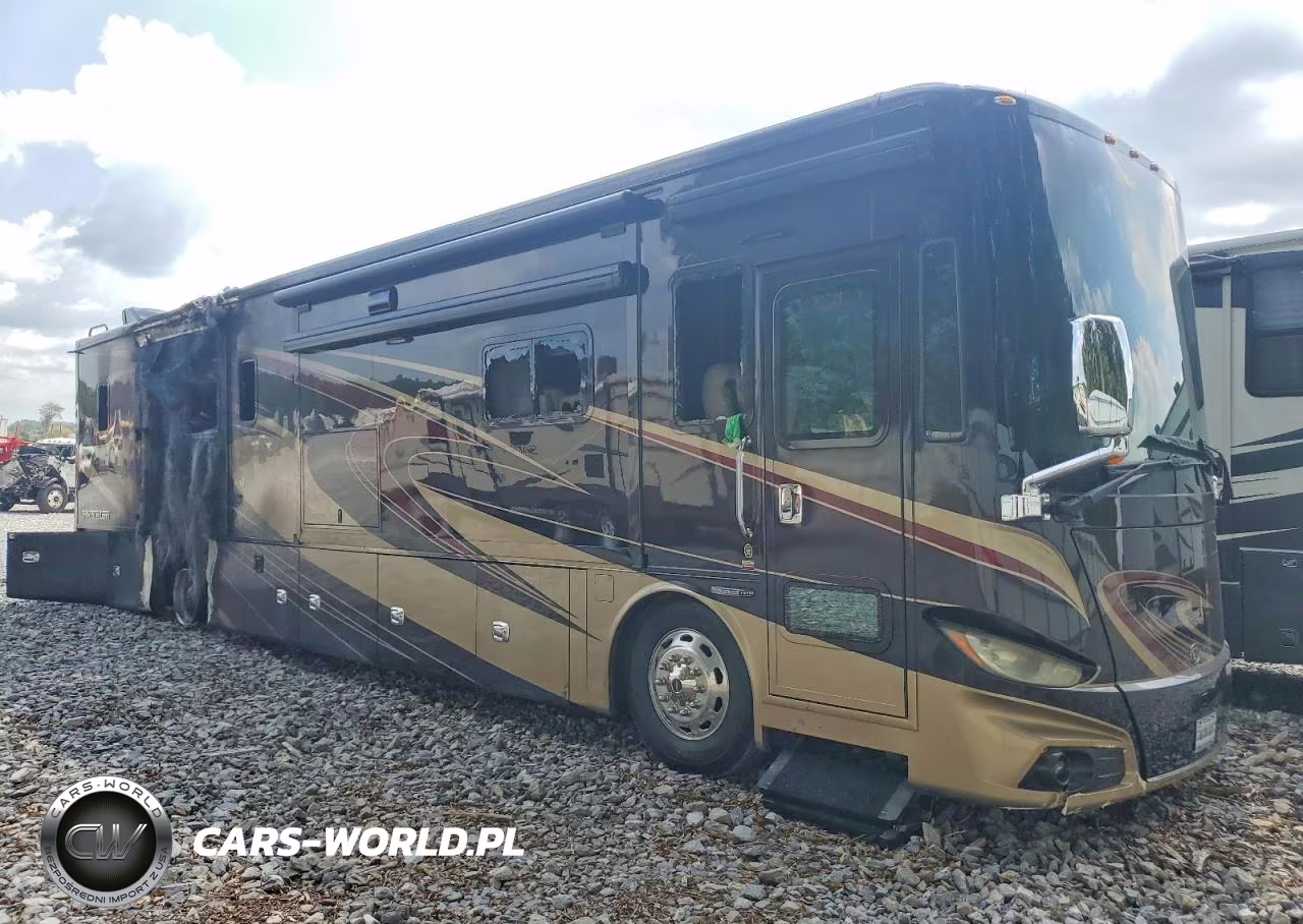 2016 Freightliner Phaeton Rv