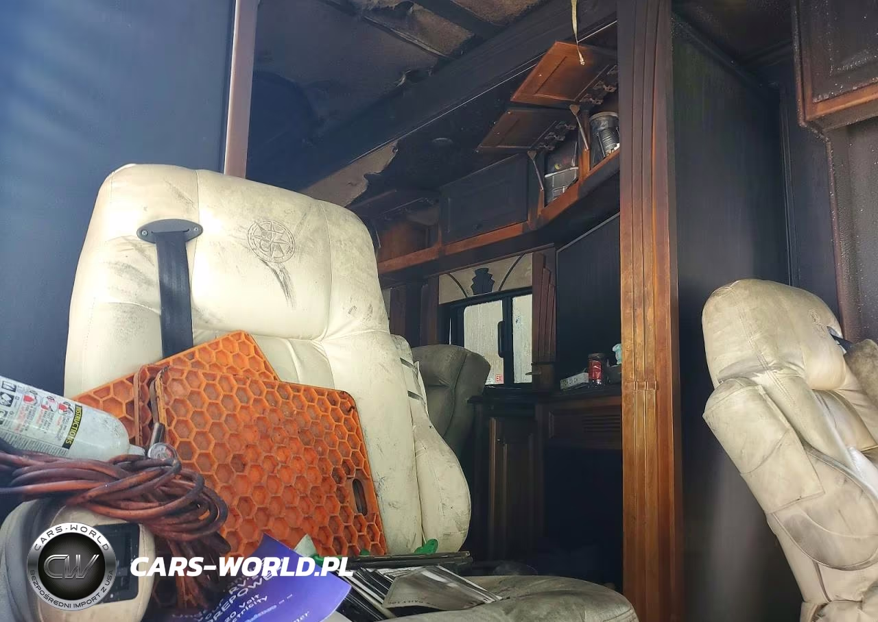 2016 Freightliner Phaeton Rv VIN:4UZACGCY1GCHE2321 - 5