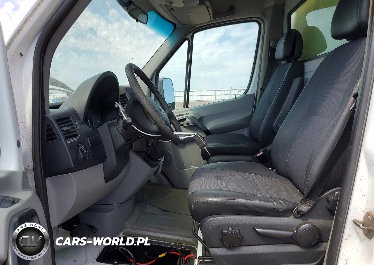 2007 Dodge Sprinter Box Truck VIN:WDXPF445X79333248 - 7