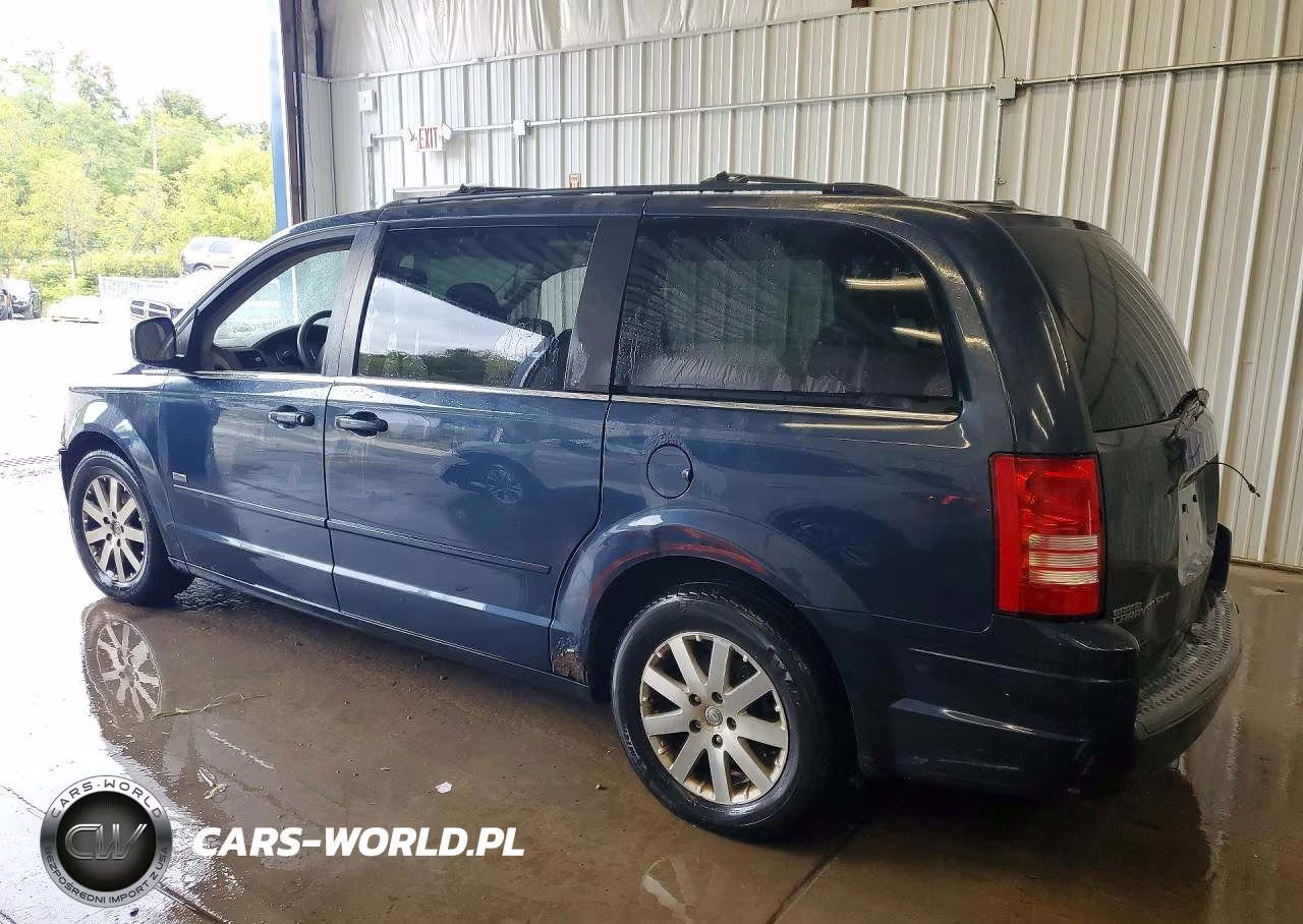2008 Chrysler Town & Country Touring VIN:2A8HR54P18R842790 - 2