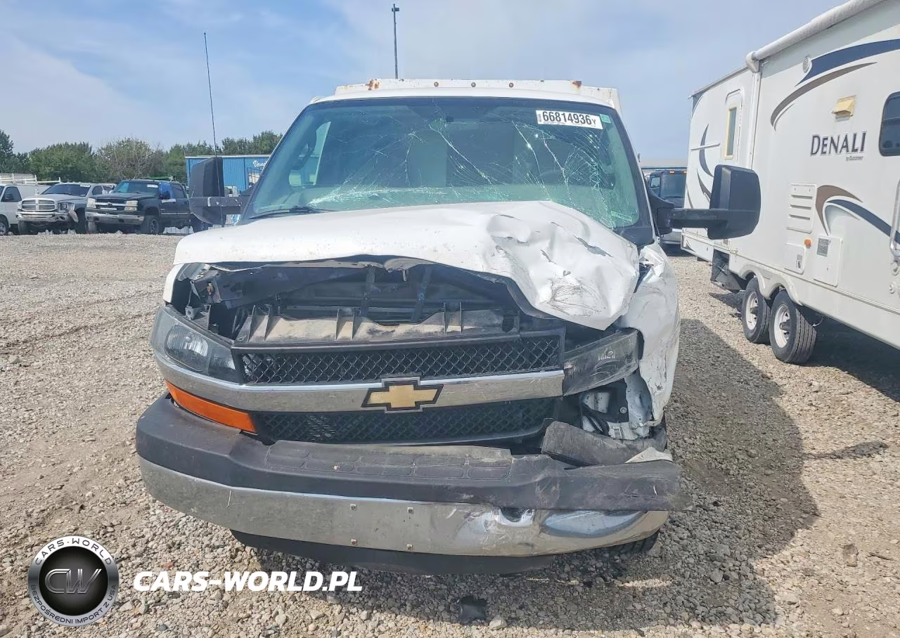2016 Chevrolet Express G3500 VIN:1GB0GRFG1G1285207 - 5