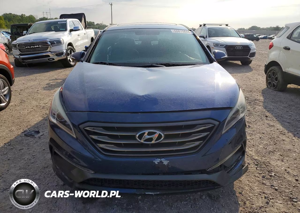 2017 Hyundai Sonata Sport VIN:5NPE34AF4HH477939 - 5