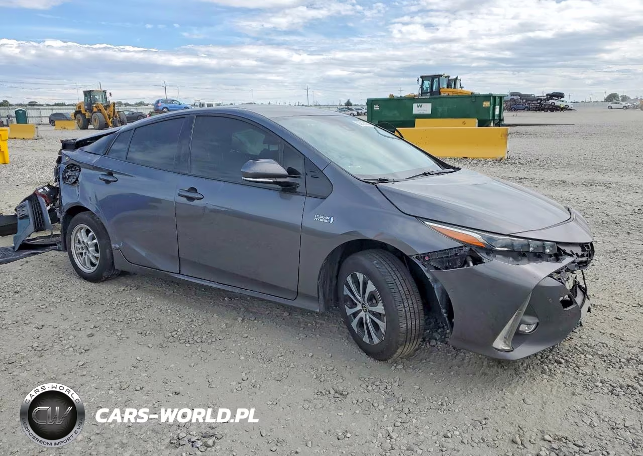 2020 Toyota Prius Prime Limited VIN:JTDKARFP3L3121686 - 4