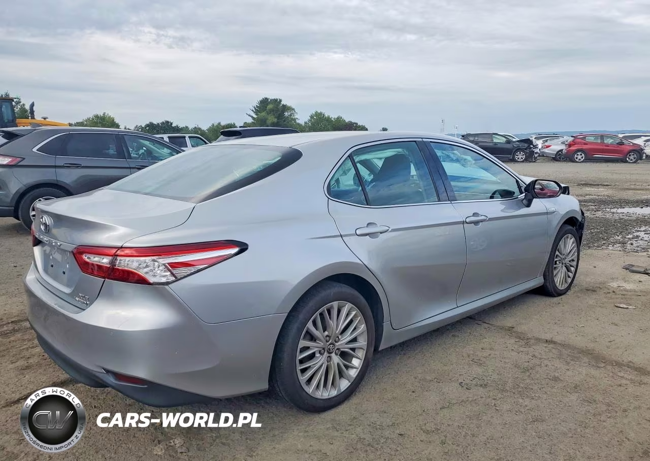 2018 Toyota Camry Hybrid Xle VIN:4T1B21HK2JU505445 - 3