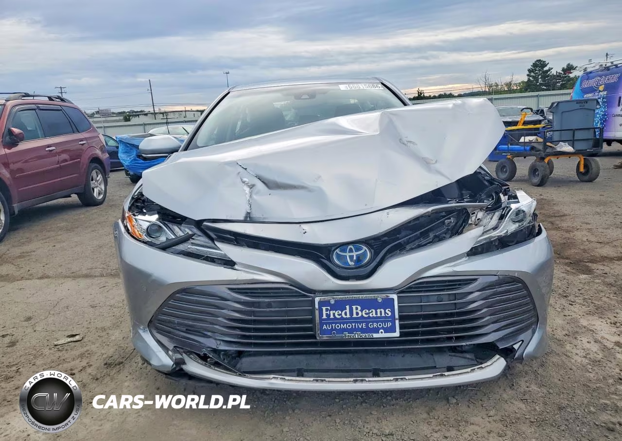 2018 Toyota Camry Hybrid Xle VIN:4T1B21HK2JU505445 - 5