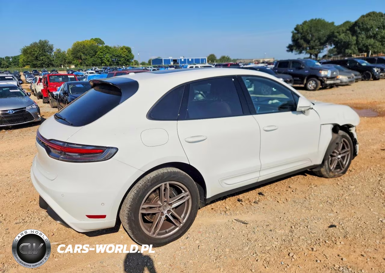 2023 Porsche Macan Base VIN:WP1AA2A59PLB11869 - 3