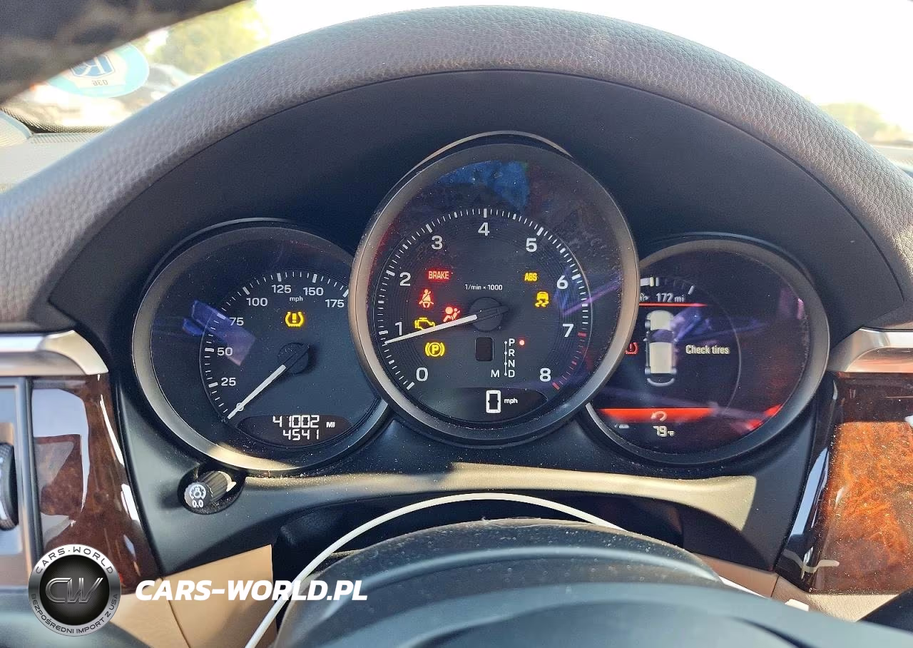2023 Porsche Macan Base VIN:WP1AA2A59PLB11869 - 9