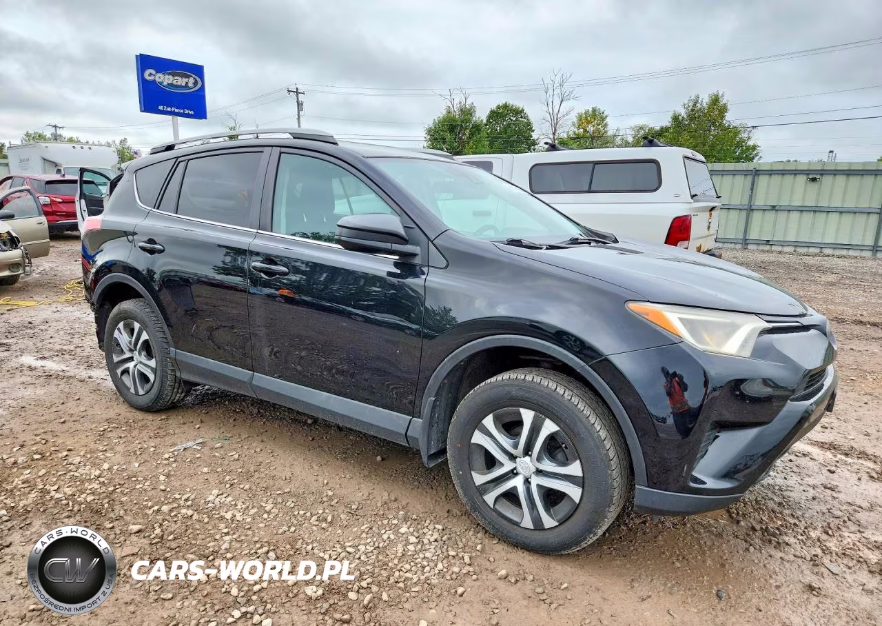 2017 Toyota Rav4 Le VIN:2T3BFREV6HW671700 - 4