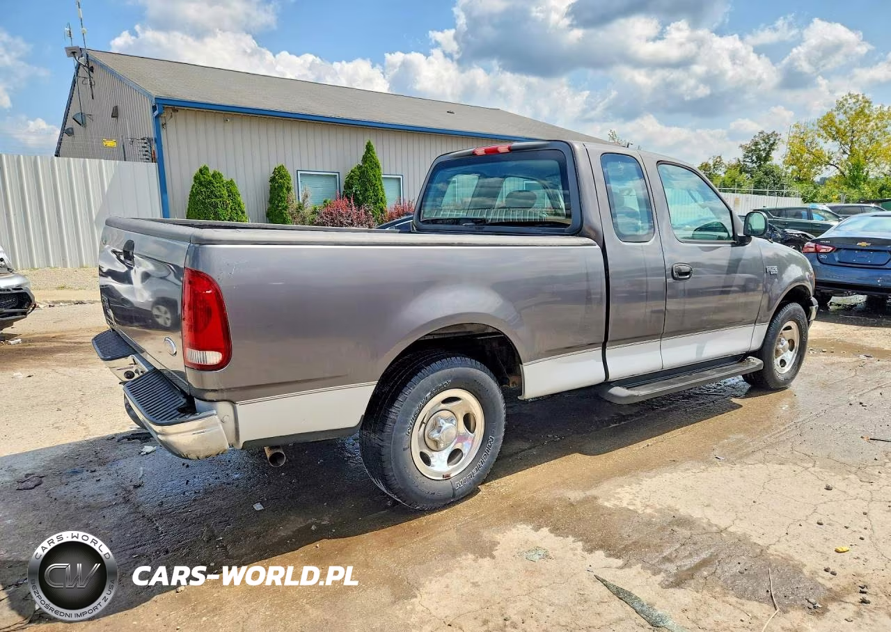 2004 Ford F-150 Heritage Classic VIN:2FTRX172X4CA80244 - 3